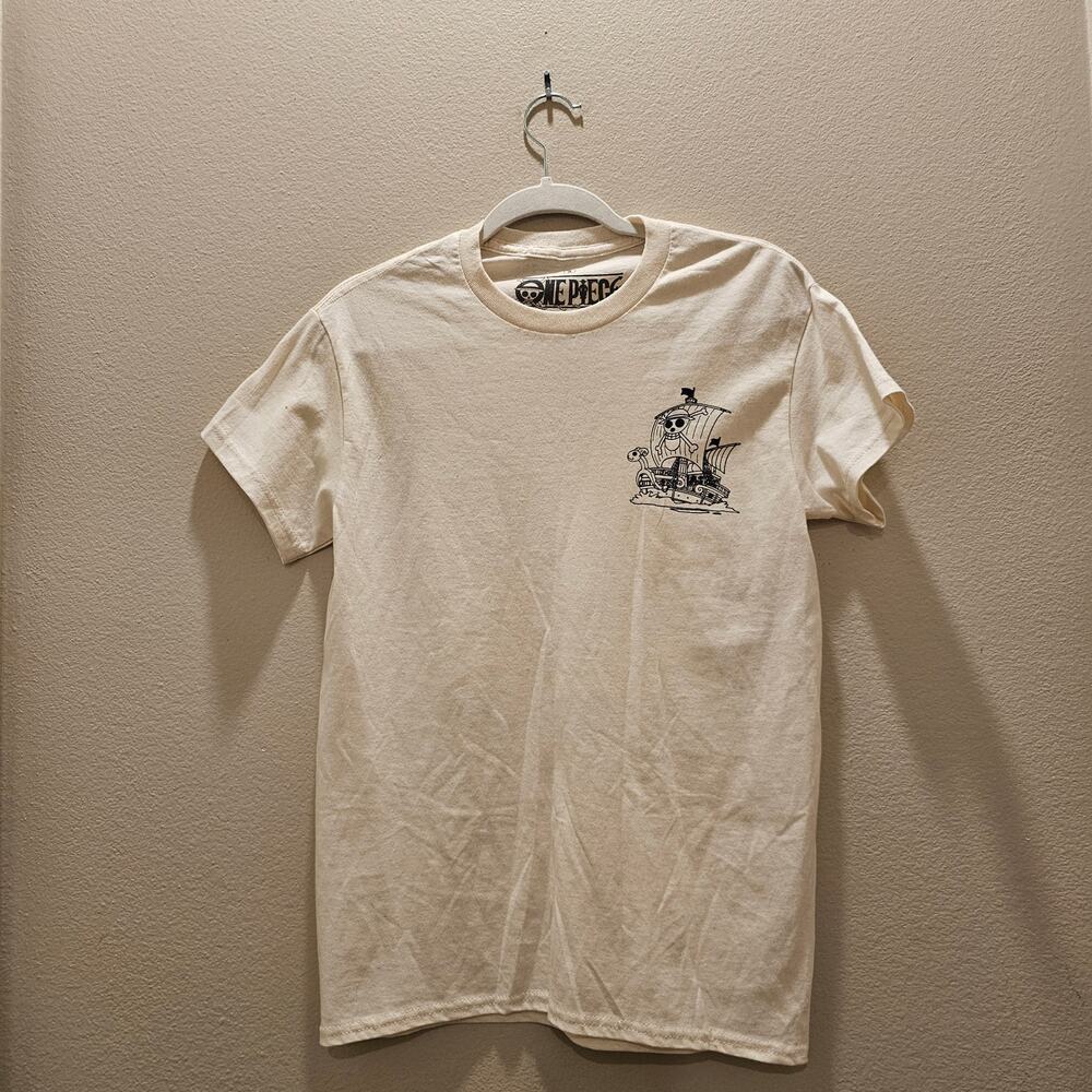 NWOT One Piece Pirate Ship T-Shirt Size Small